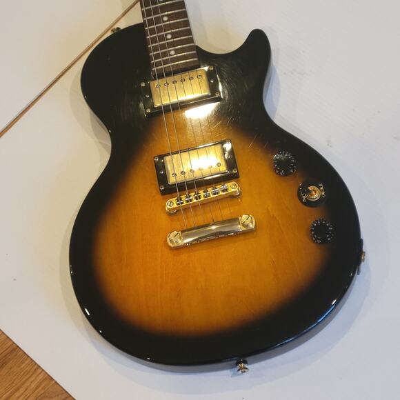 Epiphone Special II Special Model Electric Guitar - Picture 2 of 10